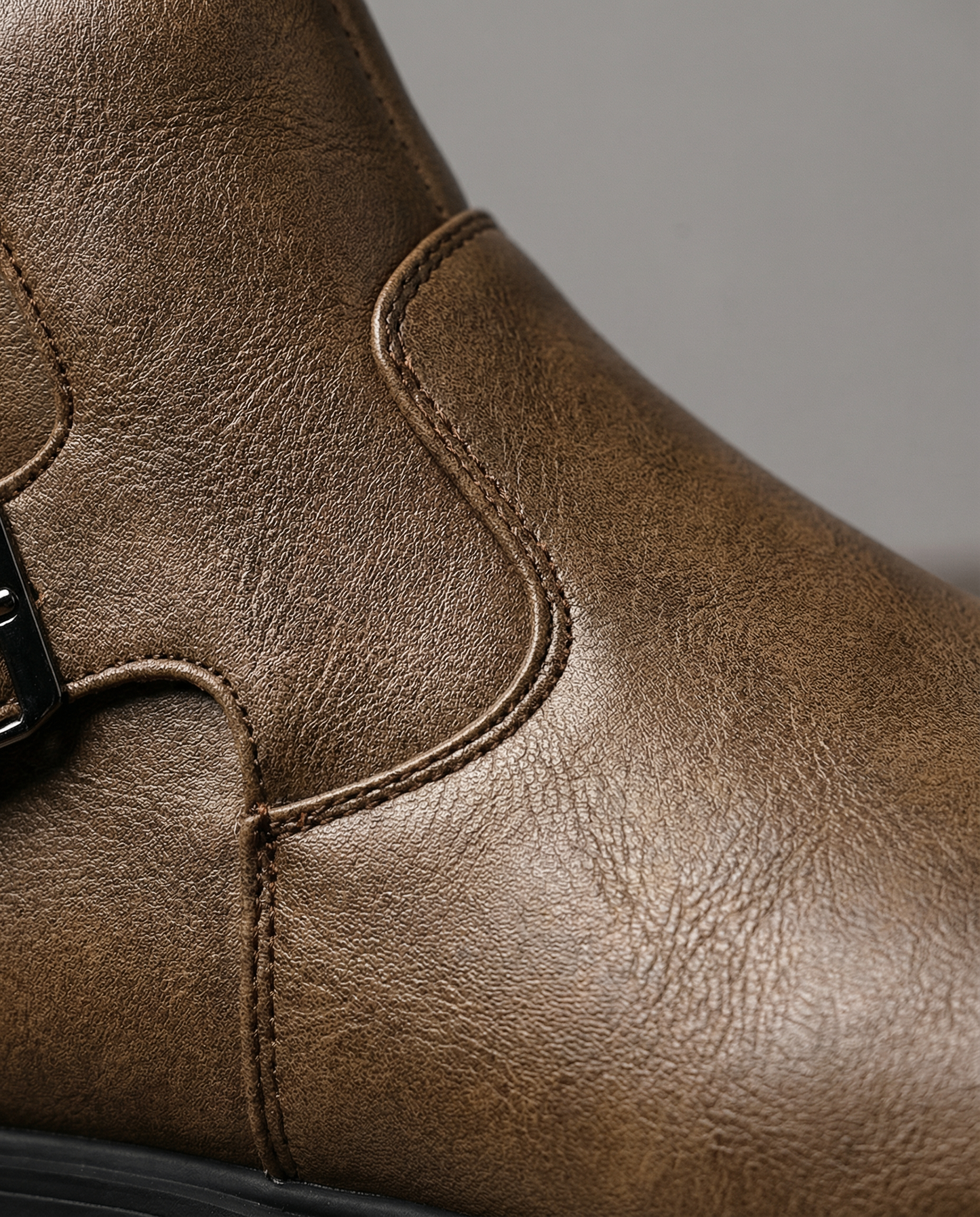 Premium Full-Grain Men's Ankle Boots for Everyday Comfort