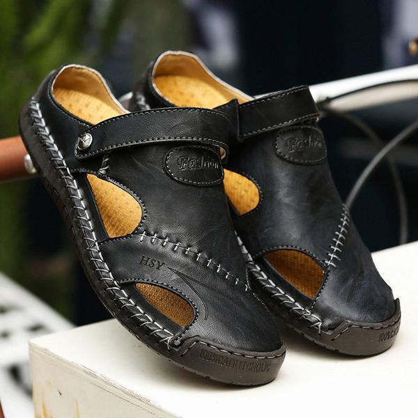 Men's Hand-Stitched Closed-Toe Outdoor Sandals for Comfort and Durability
