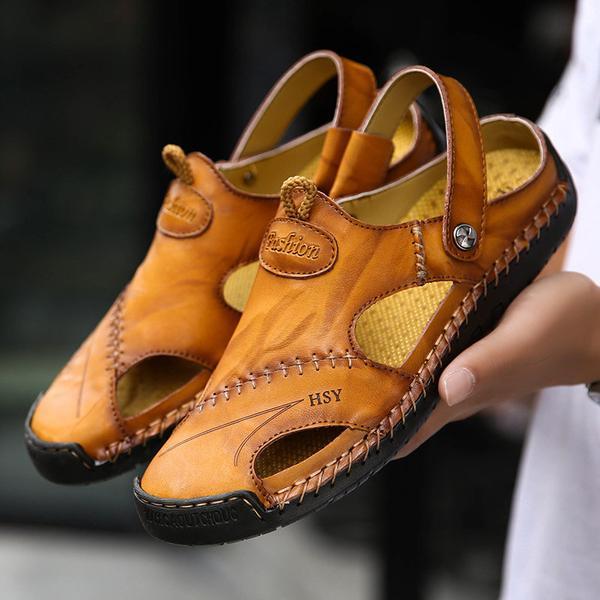 Men's Hand-Stitched Closed-Toe Outdoor Sandals for Comfort and Durability