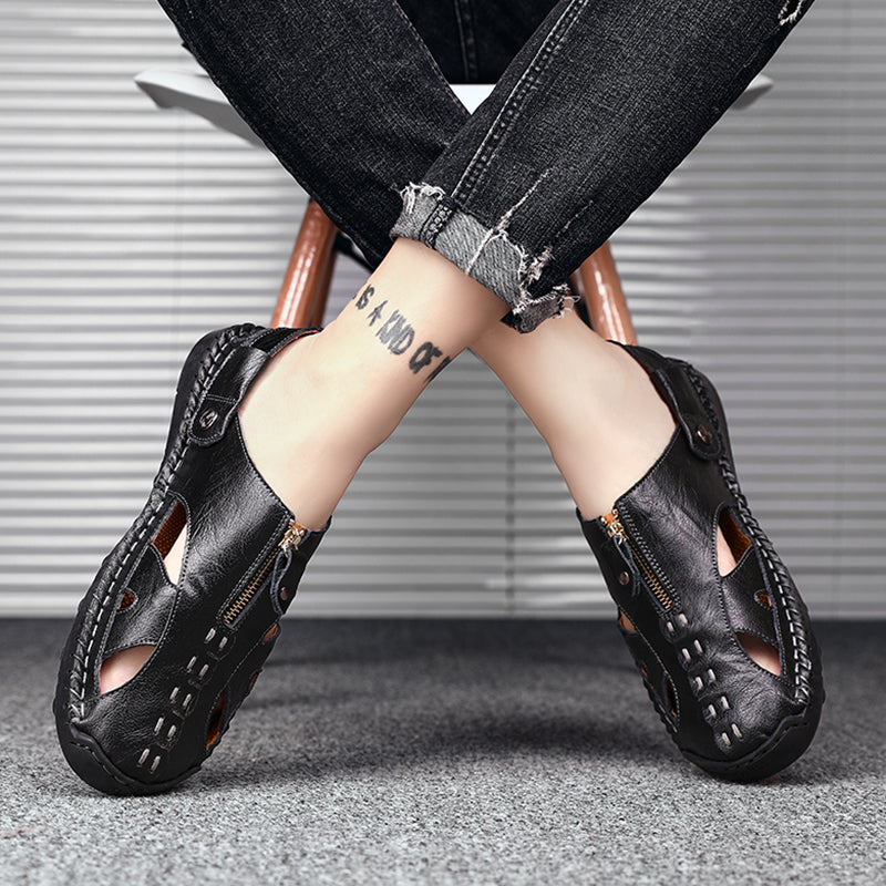 Men's Closed Toe Outdoor Sandals with Breathable Insole