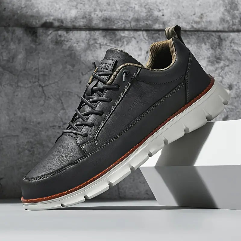 Men's Lightweight Casual Sneakers with Cushioned Insole