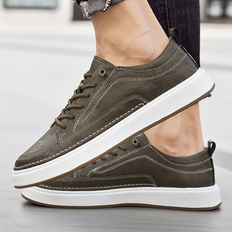 Men's Premium Urban Classic Sneakers - Comfortable Casual Footwear in Black and Dark Brown