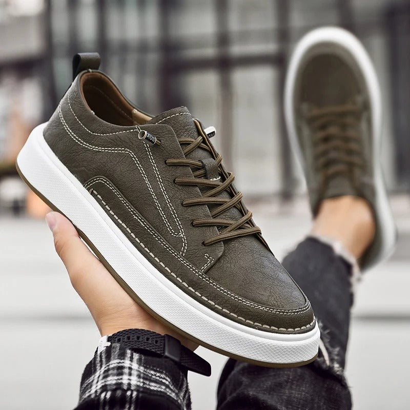 Men's Premium Urban Classic Sneakers - Comfortable Casual Footwear in Black and Dark Brown