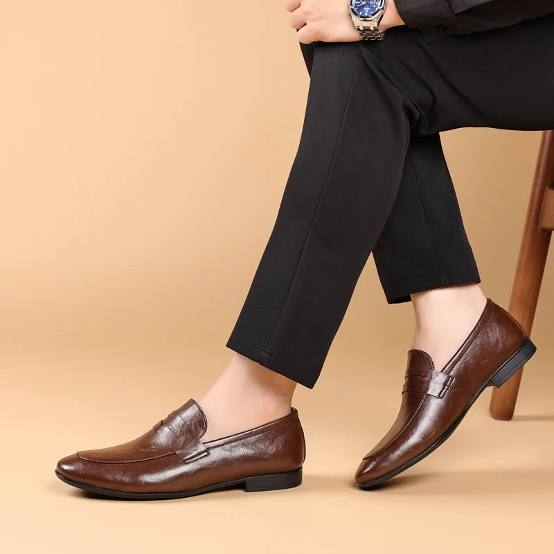 Men's Full-Grain Slip-On Verona Loafers with Pointed Toe