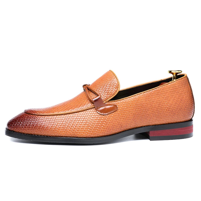 Elegant Woven Oxford Loafers with Bow Detail and Dual-Tone Heel