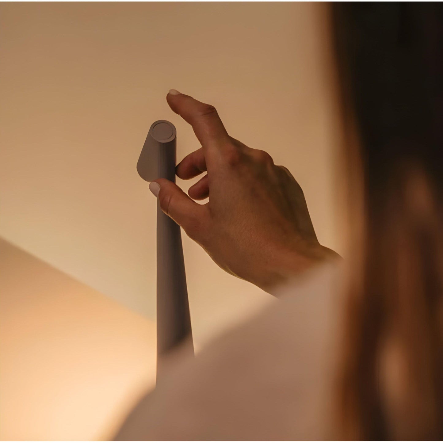 Nordic Minimalist LED Wireless Table Lamp - Portable and Rechargeable