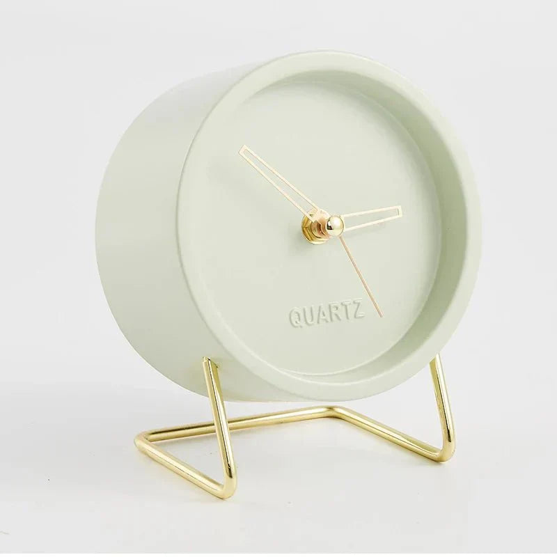 Minimalist Quartz Wall Clock with Silent Face