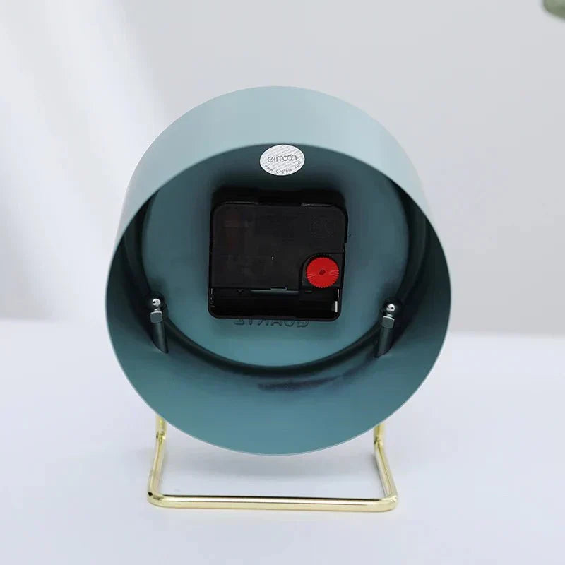 Minimalist Quartz Wall Clock with Silent Face