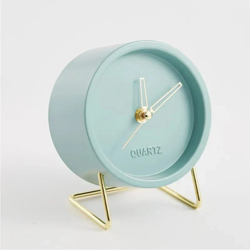 Minimalist Quartz Wall Clock with Silent Face