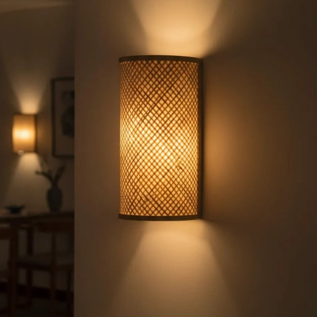 Minimalist Bamboo Wall-Mounted Lamp