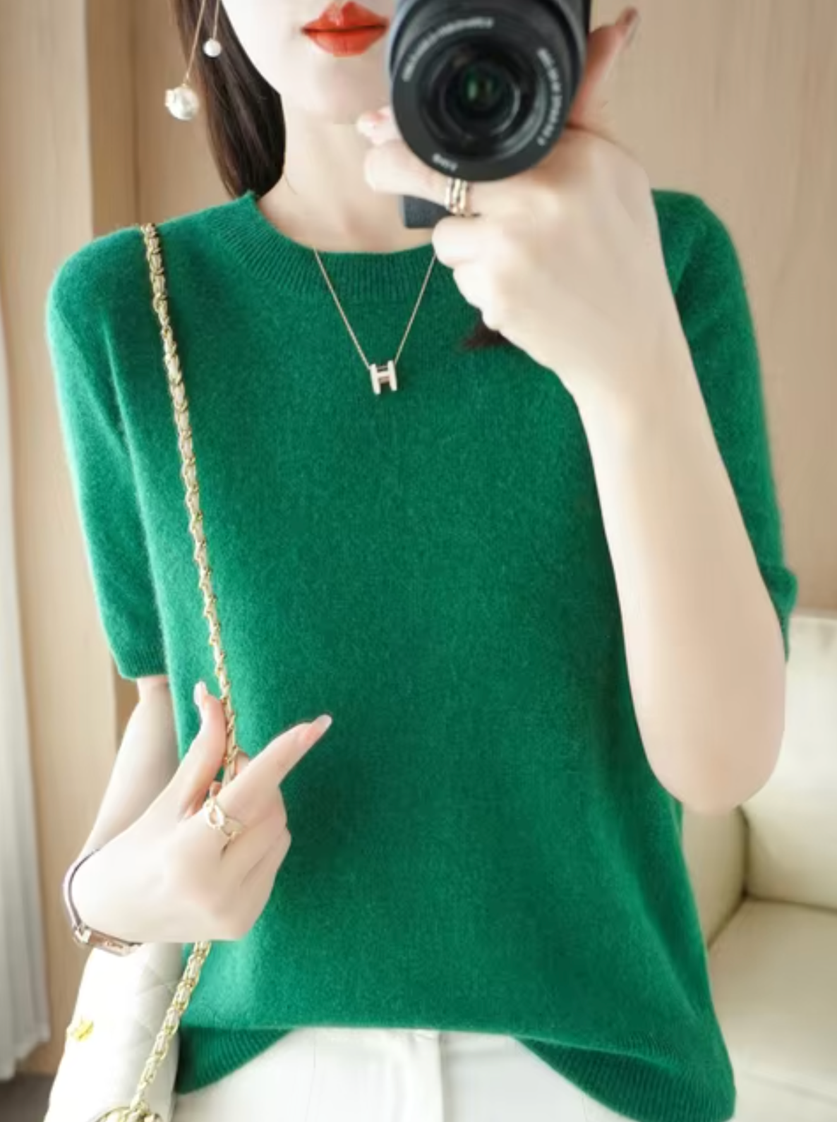 Short-Sleeved Wool Cashmere Sweater for Transitional Weather