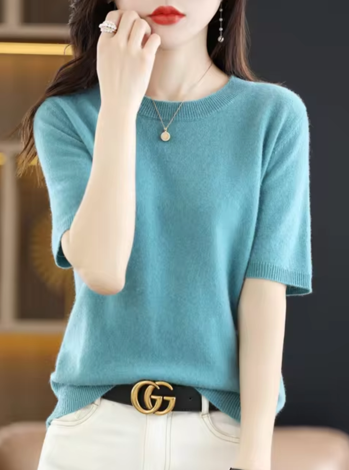 Short-Sleeved Wool Cashmere Sweater for Transitional Weather