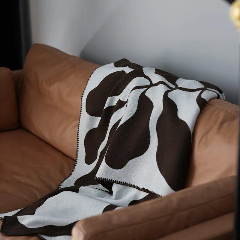 Modern Bohemian Cotton Throw Blanket – Cozy Abstract Design