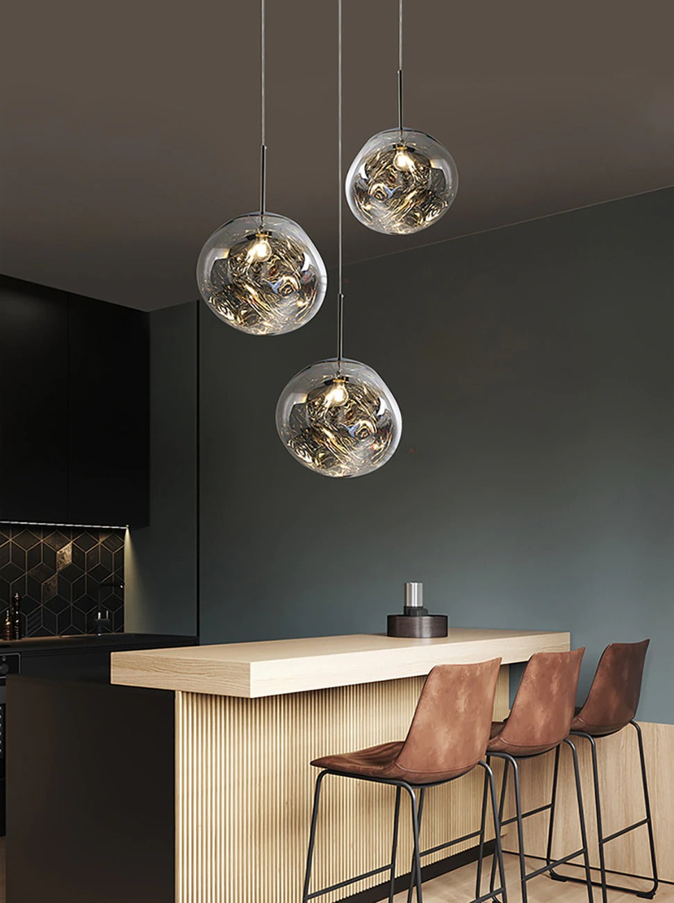 Modern LED Pendant Light with Adjustable Height