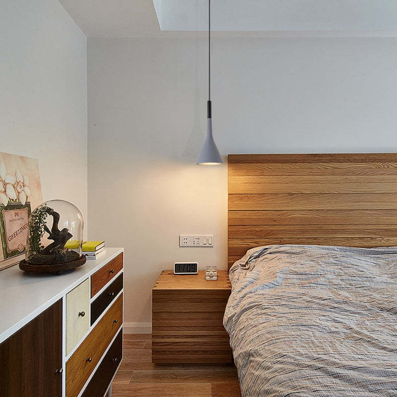 Modern Triangle Pendant Lamp with Adjustable Height and LED Bulb