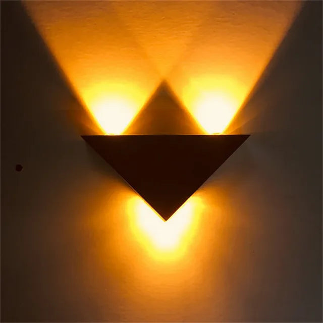 Modern Triangular LED Wall Lamp in Aluminum