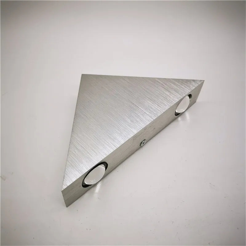 Modern Triangular LED Wall Lamp in Aluminum