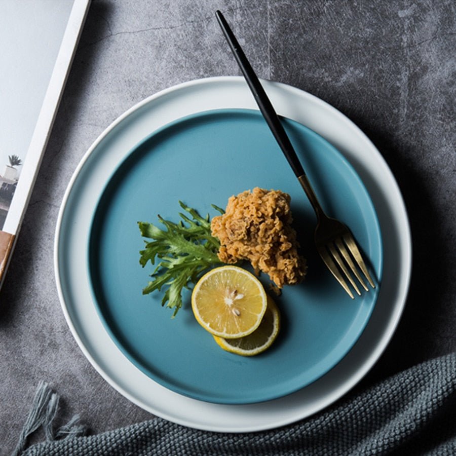 Ceramic Serving Plate with Elevated Borders