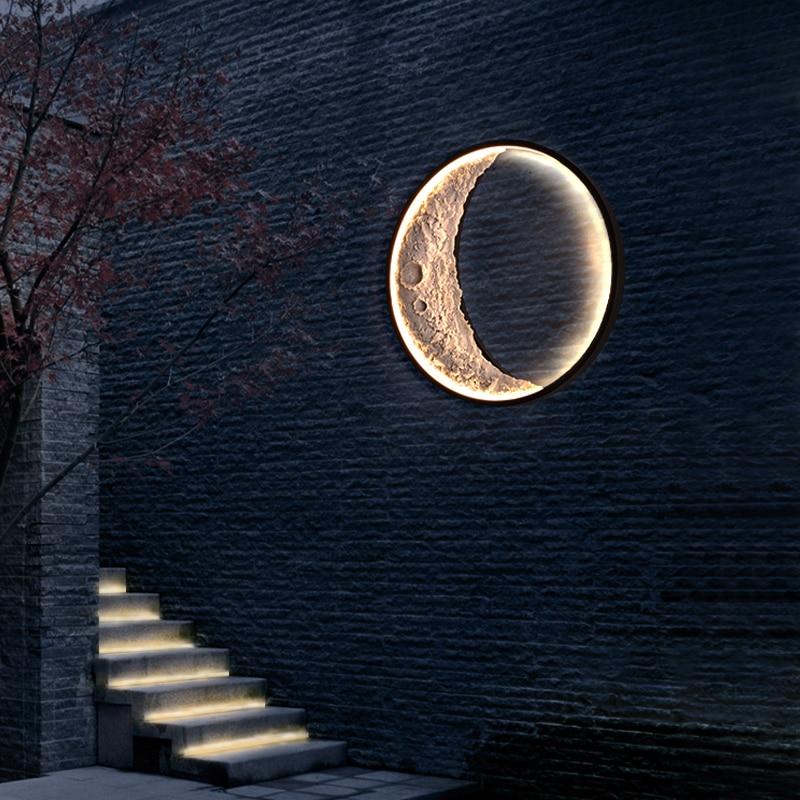 Half-Moon LED Wall Lamp with Enchanting Glow