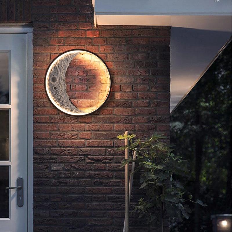 Half-Moon LED Wall Lamp with Enchanting Glow