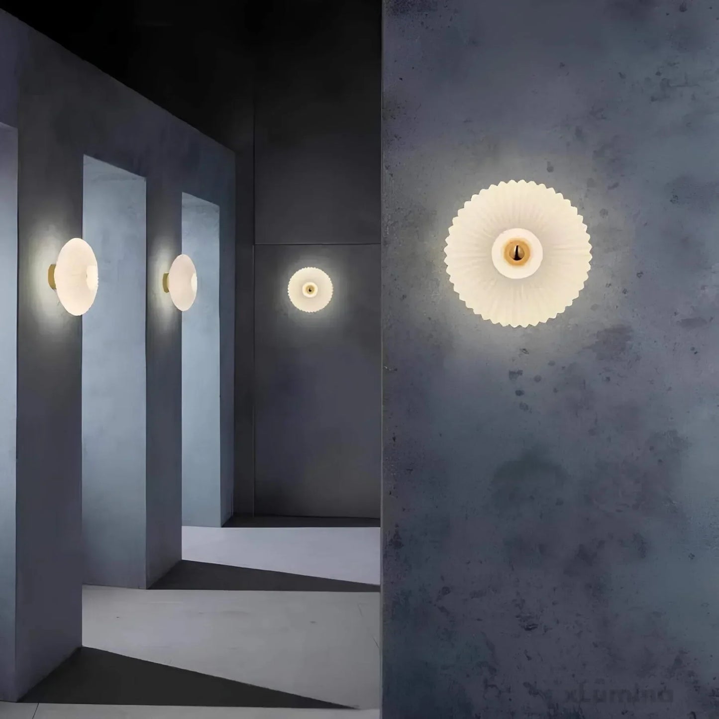 Glass Wall Lamp with Wavy Light Design