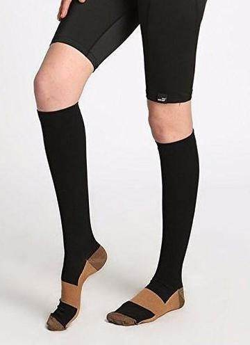 Copper Compression Socks for Men and Women - 20-30 mmHg Support for Workout and Recovery