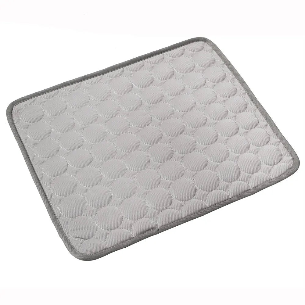 Cooling Pet Mat with Ice Silk Top Layer for Dogs and Cats