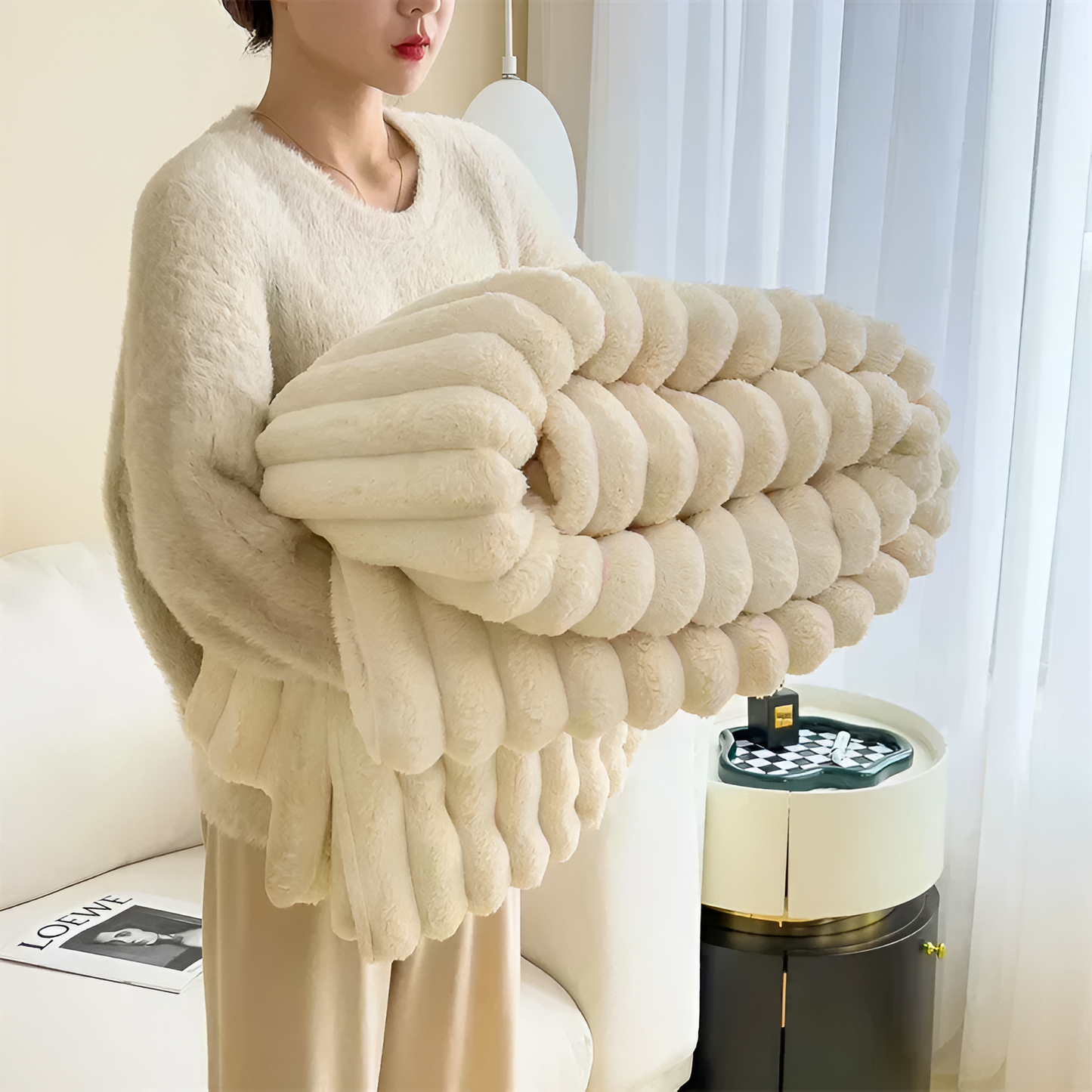 Double-Sided Plush Faux Rabbit Fur Throw Blanket