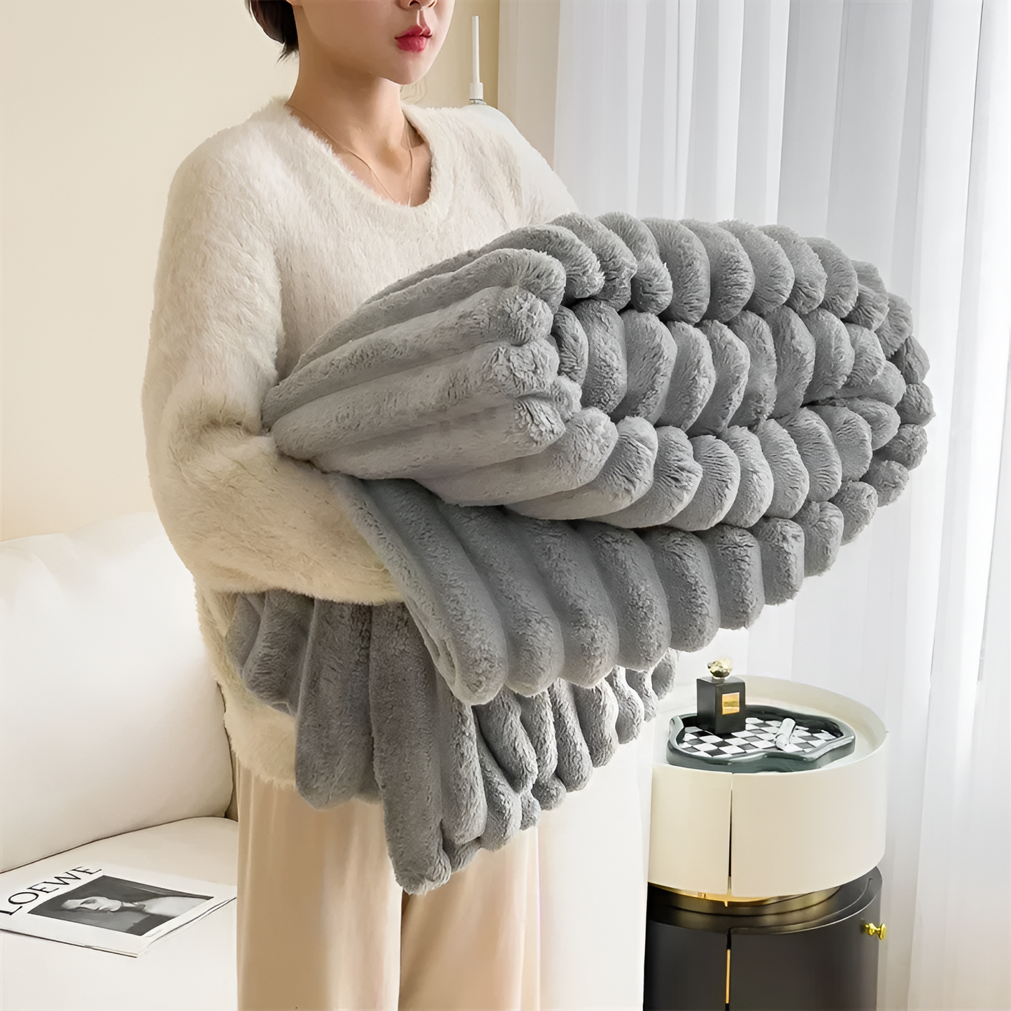 Double-Sided Plush Faux Rabbit Fur Throw Blanket
