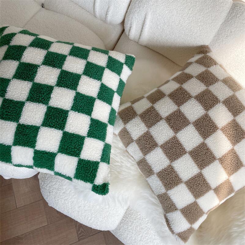Checkered Plush Fleece Pillowcase