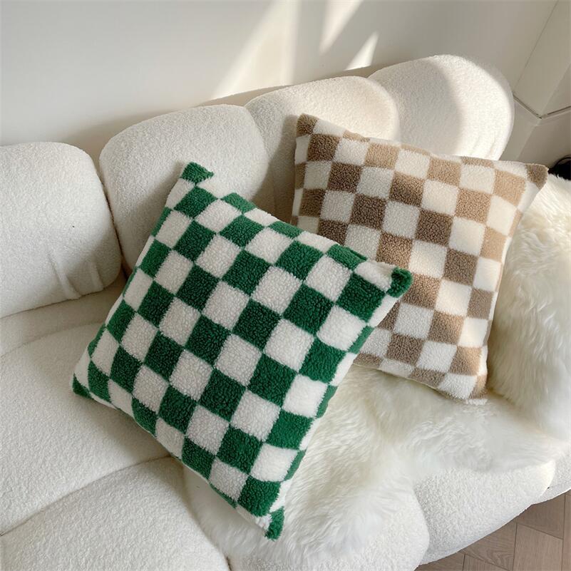 Checkered Plush Fleece Pillowcase