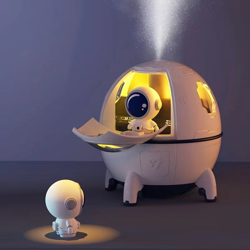 Portable Astronaut Humidifier with Night Light and Aroma Diffuser