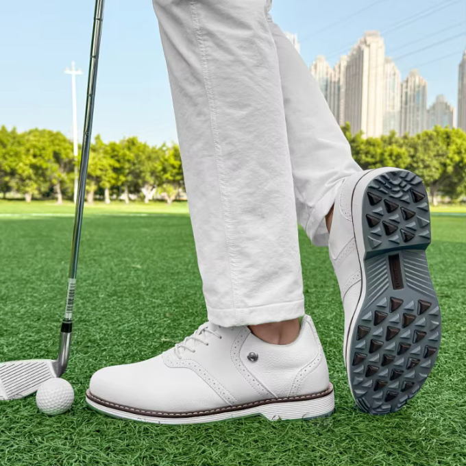 Men's Classic Waterproof Golf Shoes with Brogue Stitching