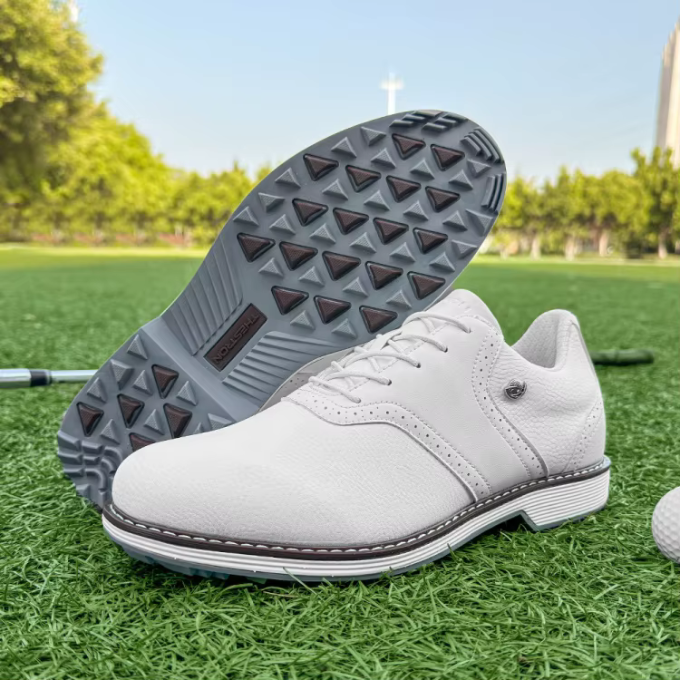 Men's Classic Waterproof Golf Shoes with Brogue Stitching