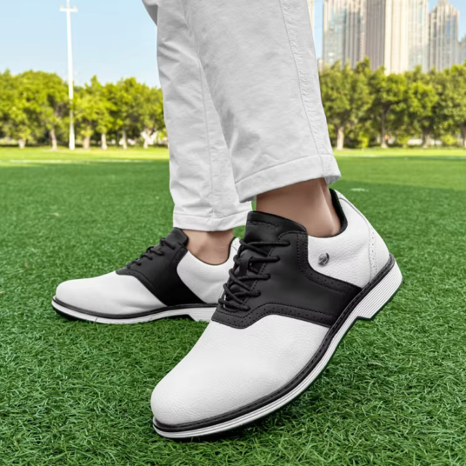 Men's Classic Waterproof Golf Shoes with Brogue Stitching