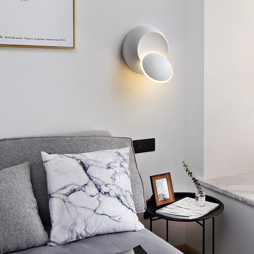 Contemporary LED Wall Light with Frosted Glass