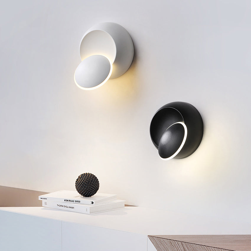 Contemporary LED Wall Light with Frosted Glass