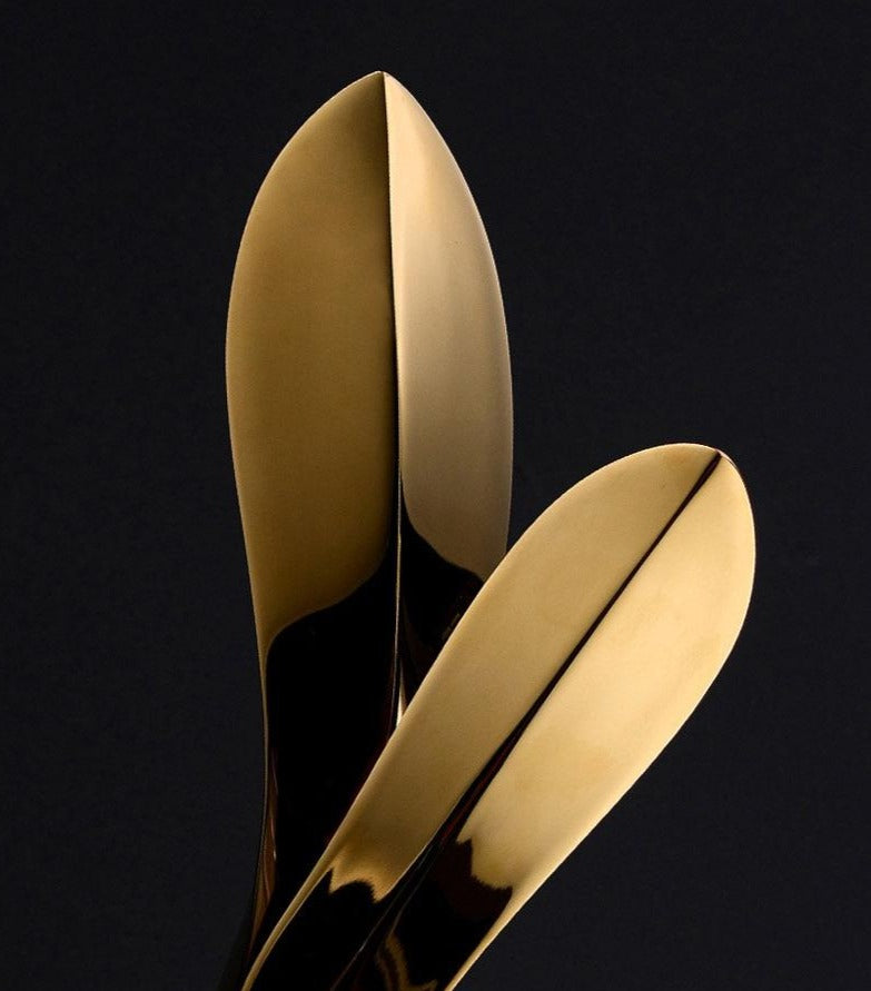 Contemporary Brass Bathroom Faucet with Elegant Handle
