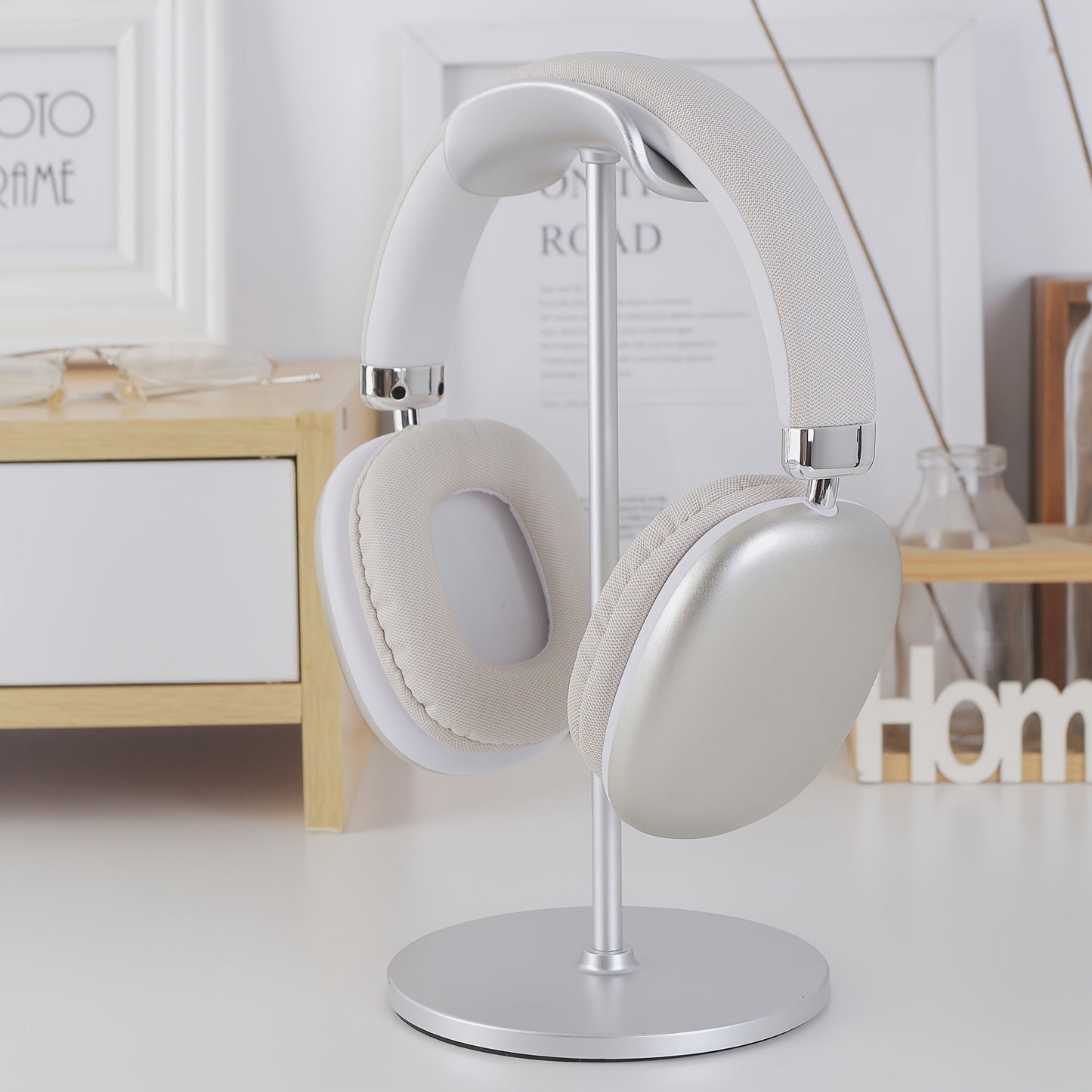Wireless Over-Ear Headphones with Sound Isolation and Comfort Cushions