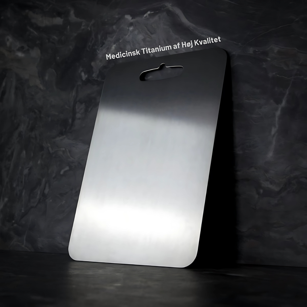 BPA-Free Titanium Cutting Board with Antibacterial Properties