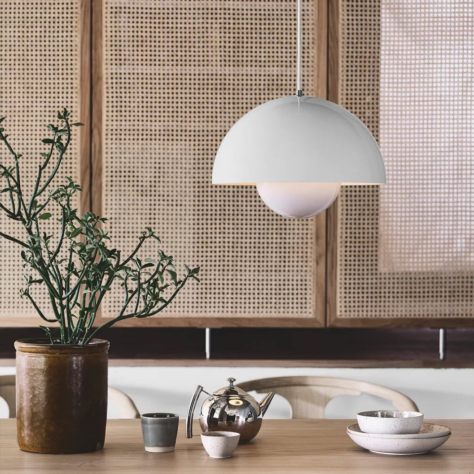 Modern Minimalist Ceiling Lamp with Adjustable Cable and Warm White Light