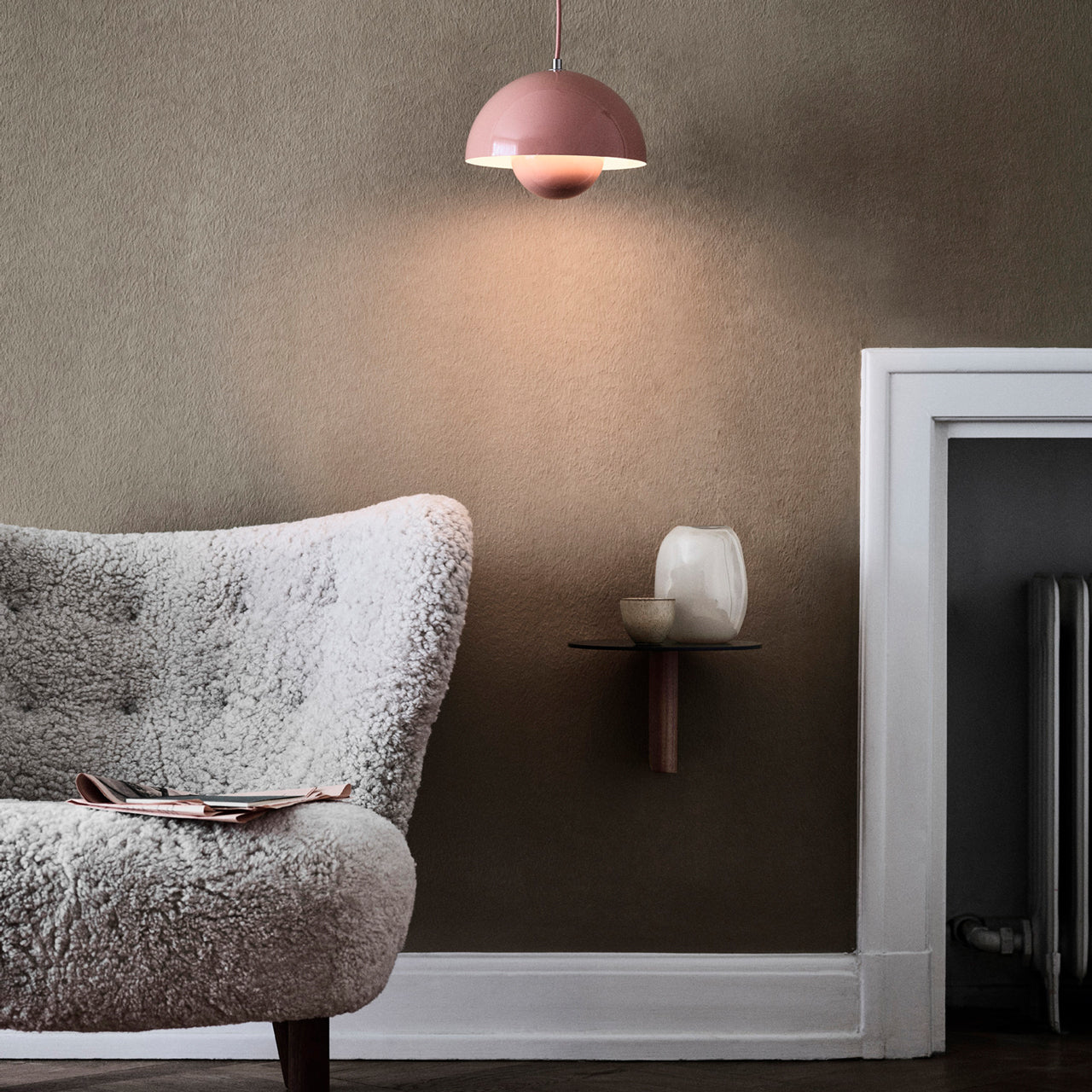 Modern Minimalist Ceiling Lamp with Adjustable Cable and Warm White Light
