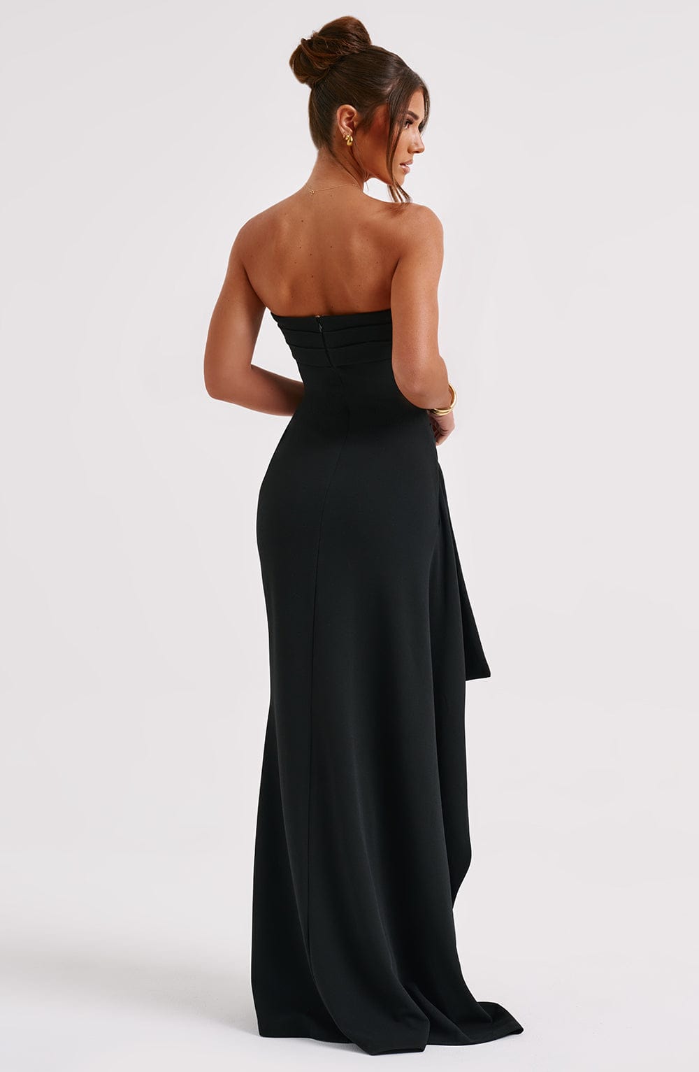 Elegant Black Dress with Side Slit