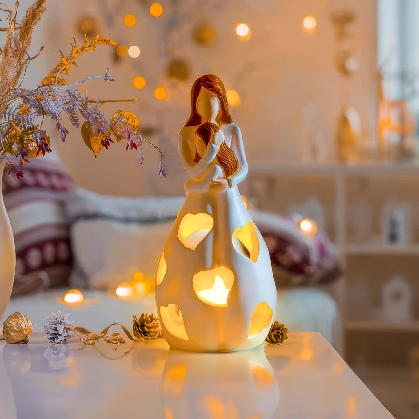 Resin Heart-Shaped Table Lamp with Warm LED Light