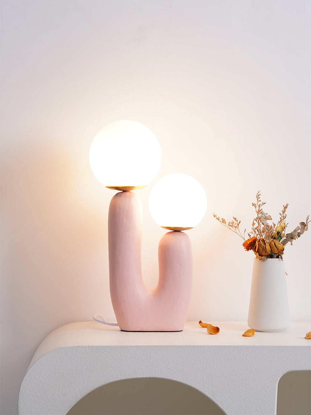 Contemporary Resin and Glass Table Lamp with Natural Accent