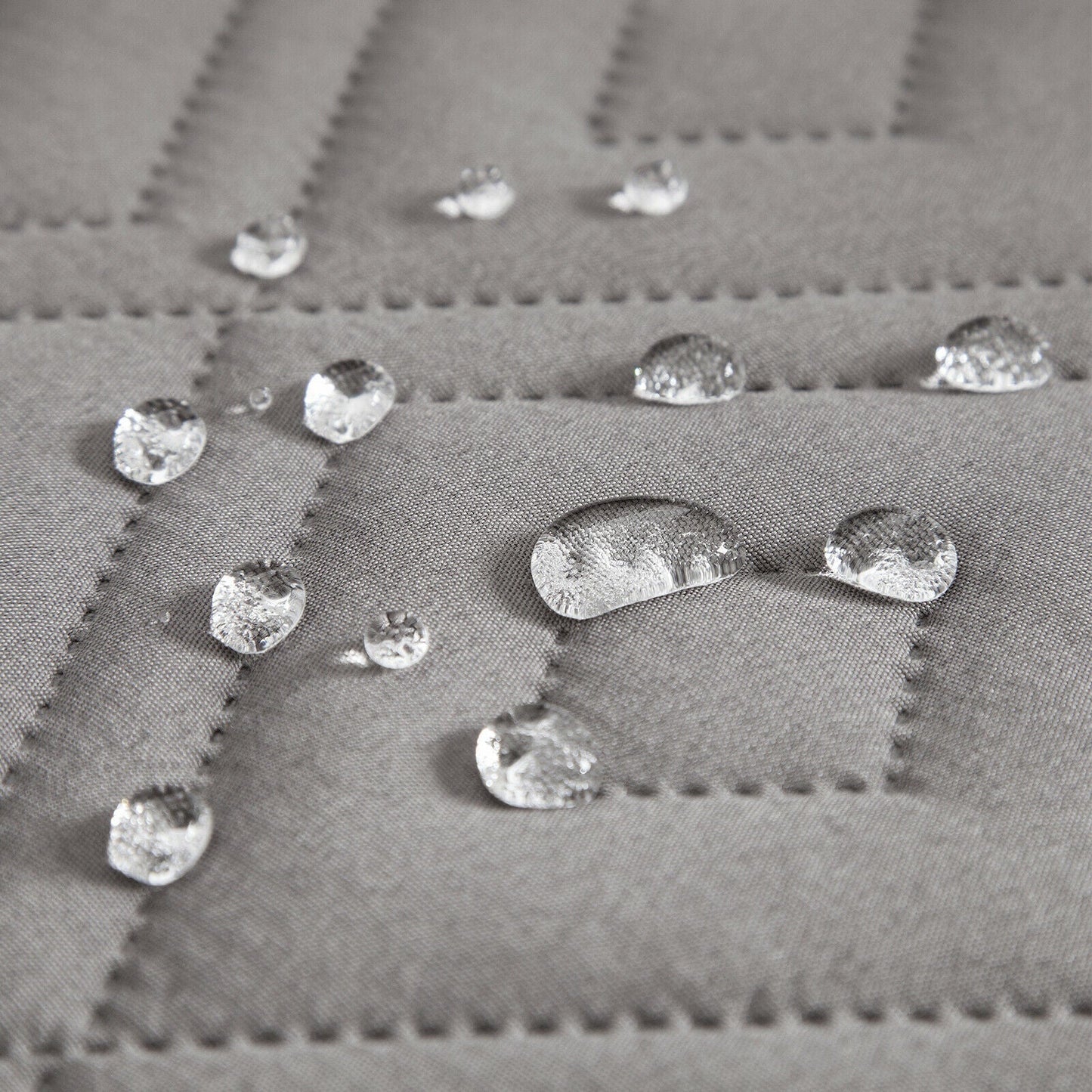 Water-Repellent Quilted Sofa Cover Pet Protector Non-Slip Throw