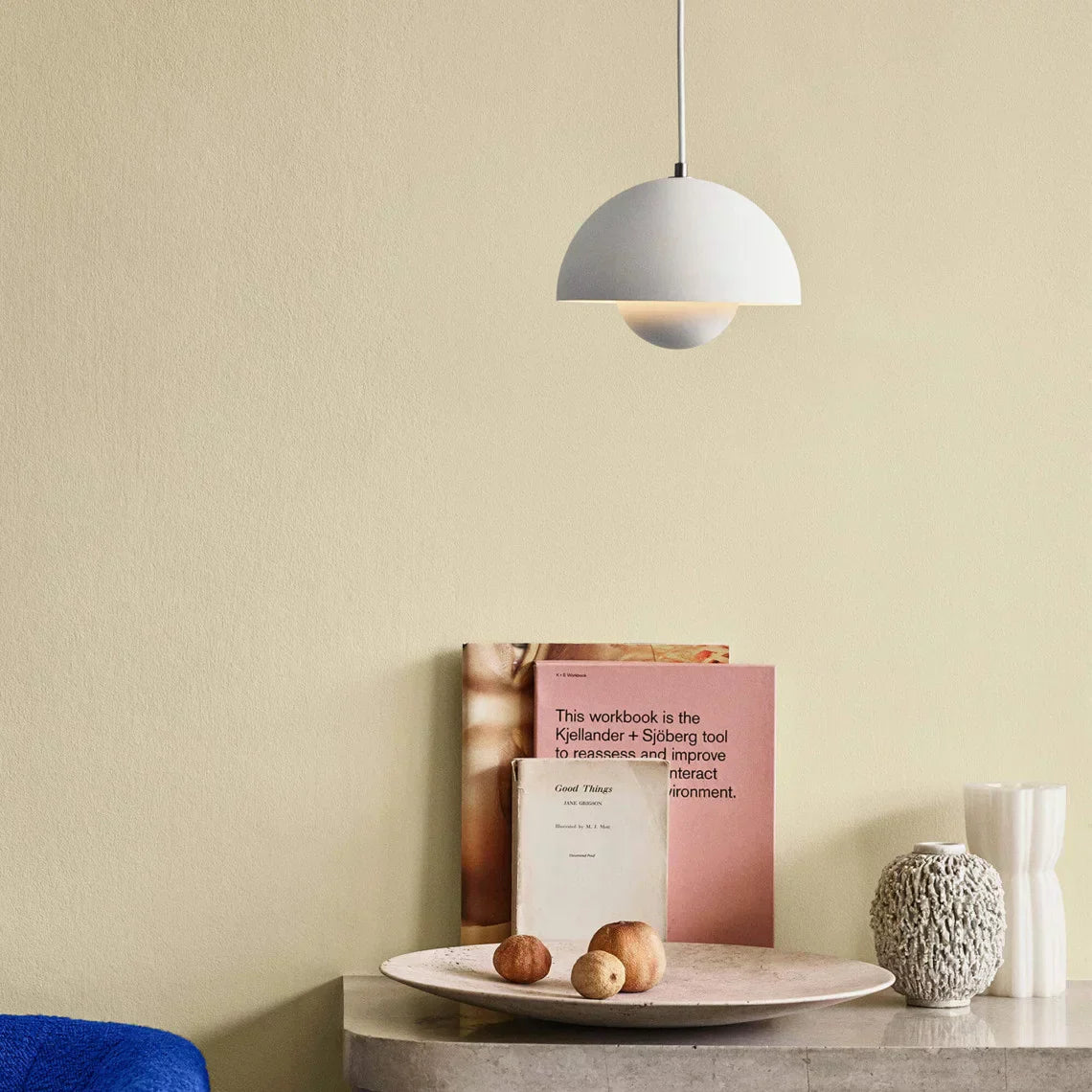 Scandinavian Ceiling Lamp with Warm White Light
