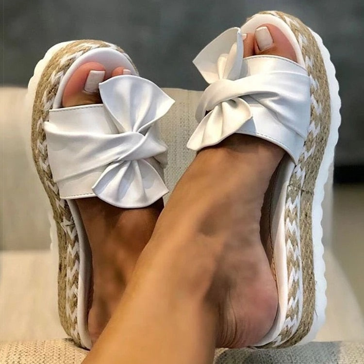 Stylish Summer Sandals with Bow Detail
