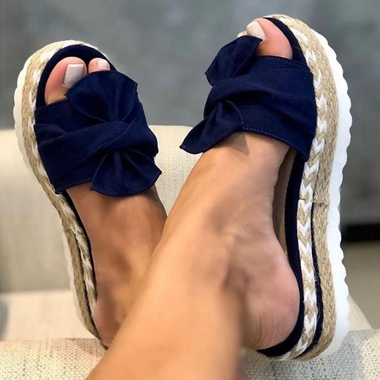 Stylish Summer Sandals with Bow Detail