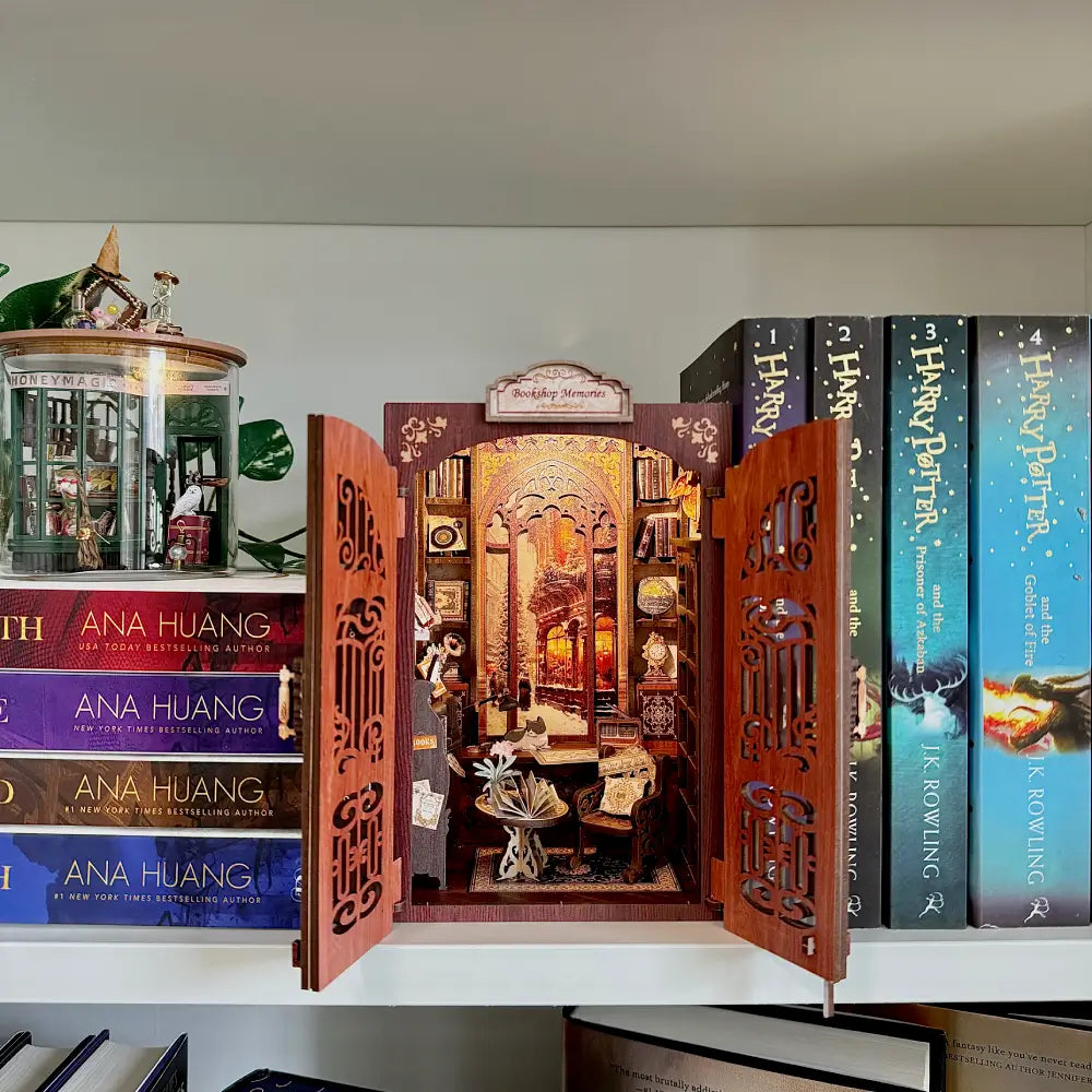 DIY Mini Bookshop Building Kit with Dust Cover